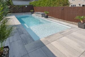 1025 beach | plage - Arctic Grey | Gris arctique